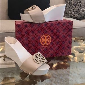 👡 Tory Burch Platform Slide 👡 (SZ. 10)